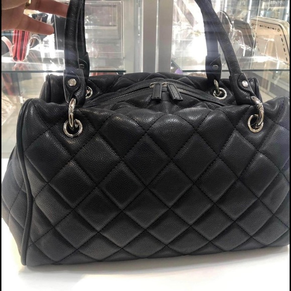 🖤 CHANEL Black Quilted Caviar Leather Timeless Classics Large Bowler Bag. - Picture 3 of 9